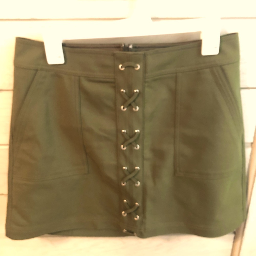 Express mini skirt